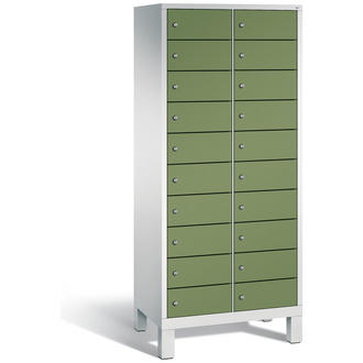 C+P Schließfachschrank Evolo 810 x 1850 x 500 resedagrün/lichtgrau, Modell 48010-2210